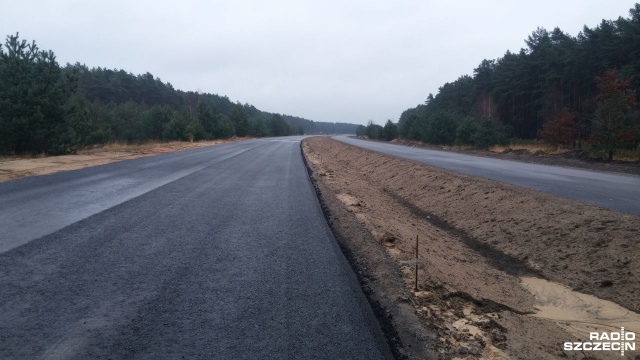 Z Funduszu Dróg Samorządowych, do dwóch powiatów świdwińskiego i białogardzkiego, trafiło w piątek dofinansowanie w wysokości niemal pięciu milionów złotych.