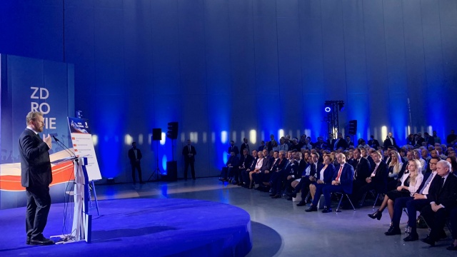 Propozycjom programowym dotyczącym ochrony zdrowia jest poświęcona sobotnia konwencja Prawa i Sprawiedliwości w Opolu. To trzecia z cyklu konwencji tematycznych PiS, jakie są organizowane przed wyborami parlamentarnymi.