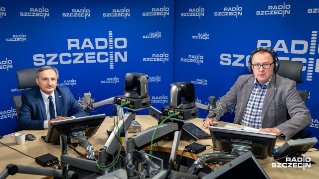 Startuje z ostatniego miejsca listy, ale jak deklaruje, walki o mandat nie odpuszcza i zapewnia, że oczywiście chce zostać posłem - wiceminister oświaty i kandydat PiS mówił o tym w Rozmowie pod krawatem.