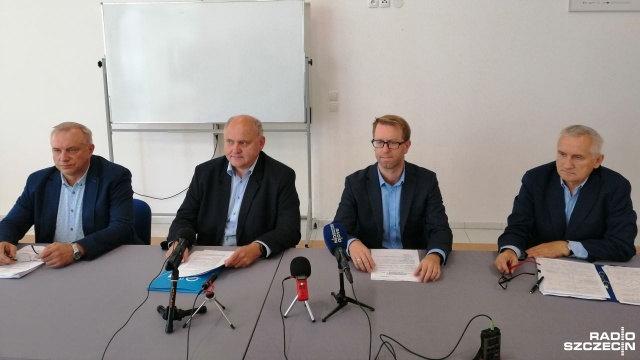 Konflikt w sprawie podwyżek, w trzech miejskich spółkach, w Kołobrzegu zażegnany. Pracownicy czwartej spółki wciąż jednak walczą. Konflikty pomiędzy załogami spółek a zarządami trwają od czerwca.