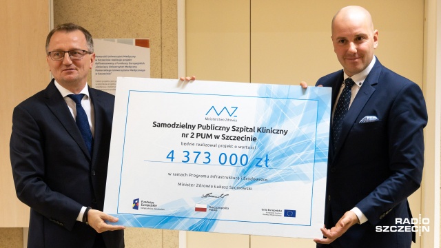 Publiczny Szpital Kliniczny nr 2 Pomorskiego Uniwersytetu Medycznego w Szczecinie otrzymał specjalistyczną aparaturę do leczenia kardiologicznego oraz zaprezentował odświeżone sale Kliniki Kardiologii, Anestezjologii czy Intensywnej Terapii.