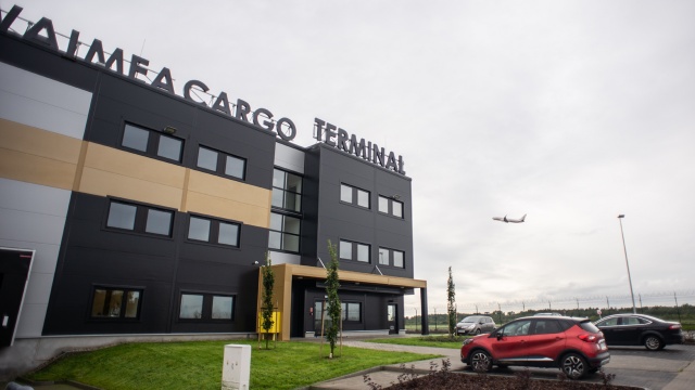 Po blisko czterech latach przygotowań, otwarto w środę w Goleniowie Cargo Terminal Lotniczy.