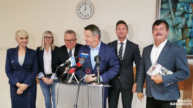Kołobrzescy radni zarzucają politykom Koalicji Obywatelskiej złamanie kodeksu wyborczego. Chodzi o wtorkową konferencję prasową zorganizowaną w miejscowym Urzędzie Miasta.