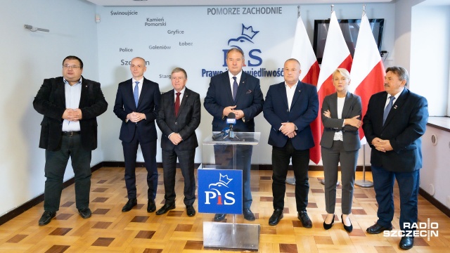 Priorytety dla Pomorza Zachodniego na następną kadencję przedstawili politycy Prawa i Sprawiedliwości. Infrastruktura, gospodarka, służba zdrowia i rolnictwo - to dziedziny jakie omawiali na konferencji prasowej.