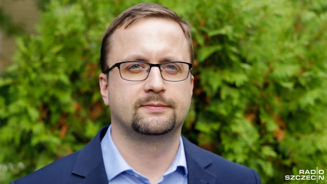 Służba Bezpieczeństwa to była organizacja zbrodnicza, tak mówi o niej dr Tomasz Kozłowski, autor książki Koniec imperium MSW. Transformacja organów bezpieczeństwa państwa 1989-1990.