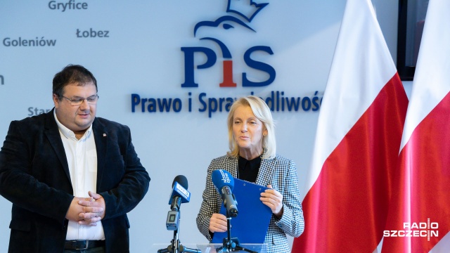 Na państwowych firmach zarabiały prywatne spółki, a państwowe zostawały z długami - taki obraz działalności stoczni Gryfia i PŻM w czasach PO rysuje kandydatka PiS do Senatu Małgorzata Jacyna-Witt.