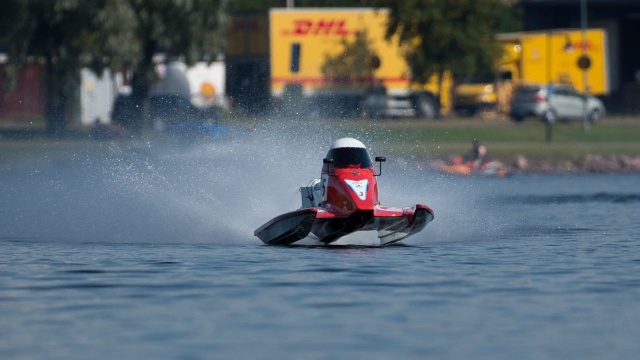 Marcin Zieliński motorowodnym Mistrzem Europy w królewskiej formule 500. Motorowodniak ze Szczecina wrócił z rozgrywanych, w ubiegły weekend, mistrzostw w niemieckim Bad Saarow.