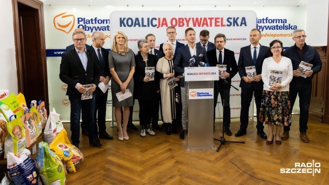 Koalicja Obywatelska podsumowuje kończącą się kampanię wyborczą w Szczecinie. O głosy do Sejmu i Senatu, politycy będą walczyć w niedzielę.