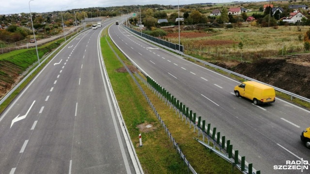 Ponad 40-kilometrowy odcinek trasy S6 od Kołobrzegu do Koszalina otwarty. Kierowcy mogą korzystać z trasy pomiędzy Goleniowem a Koszalinem o długości 130 km.