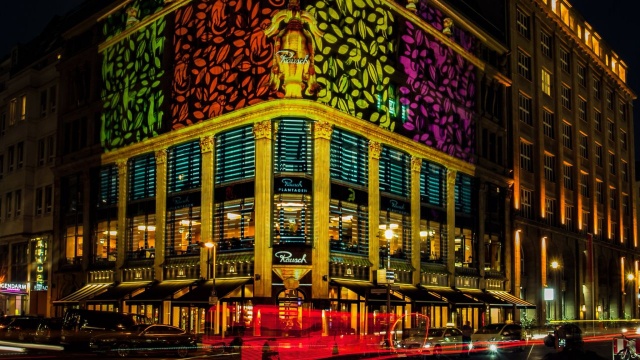 Light of Freedom - Światło wolności to hasło 16. edycji Festival of Lights, czyli Festiwalu Światła w Berlinie, który w tym roku zbiega się z obchodami 30. rocznicy upadku muru i zjednoczenia Niemiec.