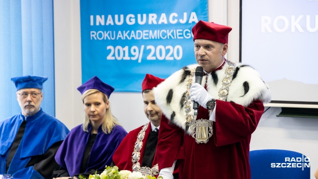 400 nowych studentów i 600 słuchaczy studiów rozpoczęło naukę, w tym roku, na Wyższej Szkole Humanistycznej Towarzystwa Wiedzy Powszechnej w Szczecinie.