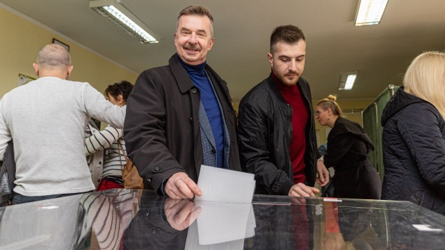 Dariusz Wieczorek swój głos oddał w lokalu wyborczym na szczecińskim Warszewie.
