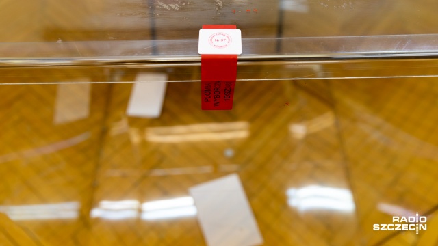 Frekwencja podczas wyborów parlamentarnych w Zachodniopomorskiem do godziny 17 wyniosła 44 proc. Takie informacje przekazała Państwowa Komisja Wyborcza.