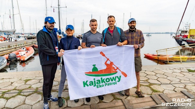 Prawie tona wywiezionych śmieci w tym roku - wynika z podsumowania sezonu Stowarzyszenia Wywrotka, które jest organizatorem akcji Kajakowy Eko Patrol.