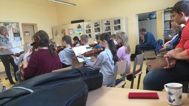 Były gry, zabawy i poznawanie kultury swoich sąsiadów. Uczniowie Szkoły Podstawowej numer 63 w Szczecinie wrócili w piątek z 5-dniowego pobytu w Eberswalde.