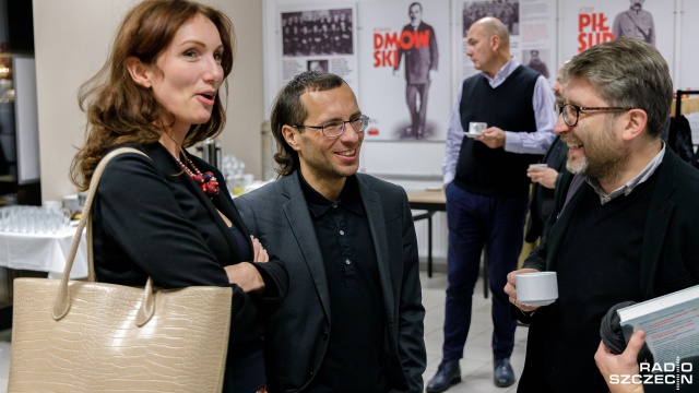 Góry i teczki: opowieść człowieka umiarkowanego. Biografia mówiona profesora Andrzeja Paczkowskiego- to tytuł książki, której promocja odbyła się we wtorek w Szczecinie.