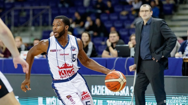 Hit w Energa Basket Lidze z udziałem koszykarzy Kinga. Szczecinianie zmierzą się w niedzielę z Polskim Cukrem Toruń jedynym zespołem bez porażki w rozgrywkach o mistrzostwo Polski.