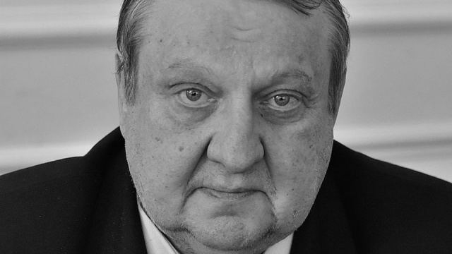 W Białogardzie trwają uroczystości pogrzebowe byłego posła Prawa i Sprawiedliwości, Stefana Strzałkowskiego. Przemawiający podczas mszy świętej Jarosław Kaczyński podkreślił zasługi polityka dla miasta, jego regionu i całej Polski.