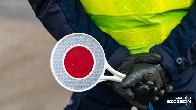 10 punktów karnych, 400 złotych mandatu i utrata prawa jazdy. To kara dla kierowcy, którego zatrzymali goleniowscy policjanci.