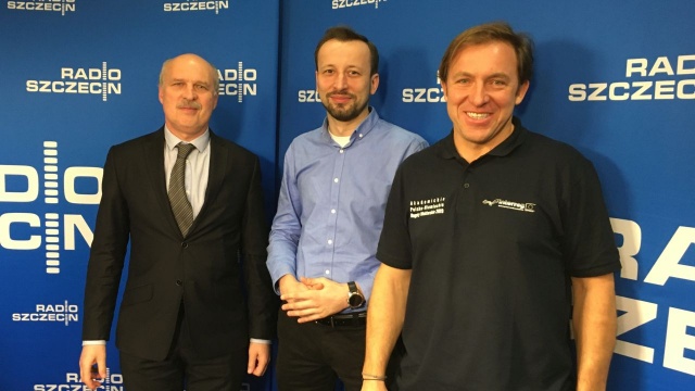 Nawet o kilkadziesiąt procent prawdopodobnie podrożeje od nowego roku wywóz śmieci w Szczecinie. Miejscy radni będą głosować uchwałę podczas wtorkowej sesji a teraz rozmawiali o tym w Kawiarence Politycznej Radia Szczecin.