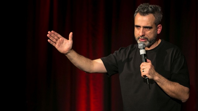 Abelard Giza dał przedstawienie w Szczecinie na Festiwalu Szpak. Ignoruję poprawność polityczną, nie czuję, żeby ktoś ograniczał moją twórczość - mówił po swoim występie komik w rozmowie z reporterem Radia Szczecin.