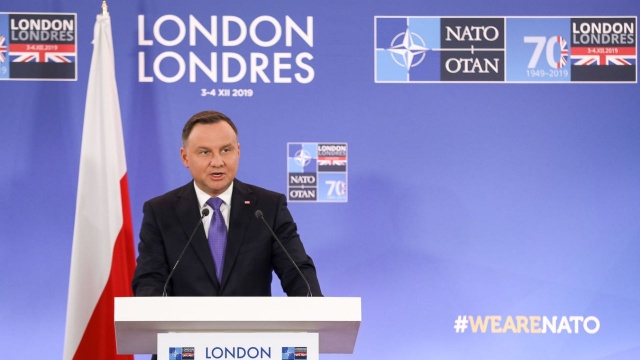 Prezydent Andrzej Duda potwierdził, że jest zgoda NATO na kolektywny plan obronnościowy dla Polski. Zakończył się szczyt NATO w Londynie. Spotkanie szefów krajów członkowskich zostało zorganizowane w 70. rocznicę powstania Sojuszu.