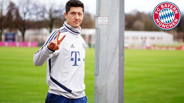 Dzięki dwóm bramkom zdobytym w sobotnim meczu Bayernu Monachium z Werderem Brema (6:1), Robert Lewandowski awansował na trzecie miejsce najlepszych strzelców w historii Bundesligi.