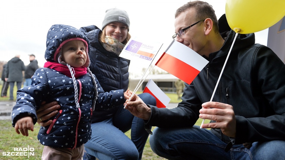 Setki szczecinian w czołgach i z karabinami w rękach: tak mieszkańcy i żołnierze świętowali dwie dekady Polski w Pakcie Północnoatlantyckim. Fot. Łukasz Szełemej [Radio Szczecin]