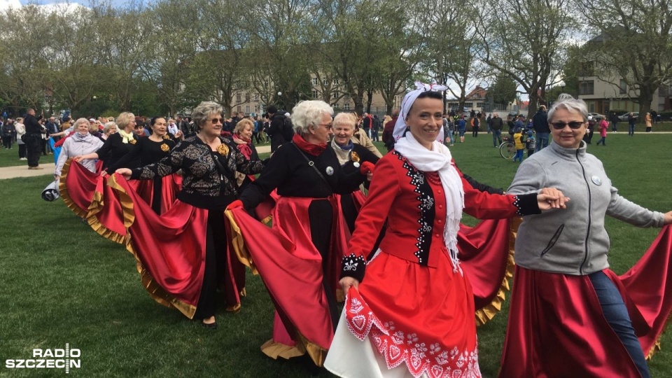 Szczecinianie lecą do Chin. Zespół Pieśni i Tańca Szczecinianie został zaproszony na międzynarodowy Festiwal Kultur. Małgorzata Frymus [Radio Szczecin]