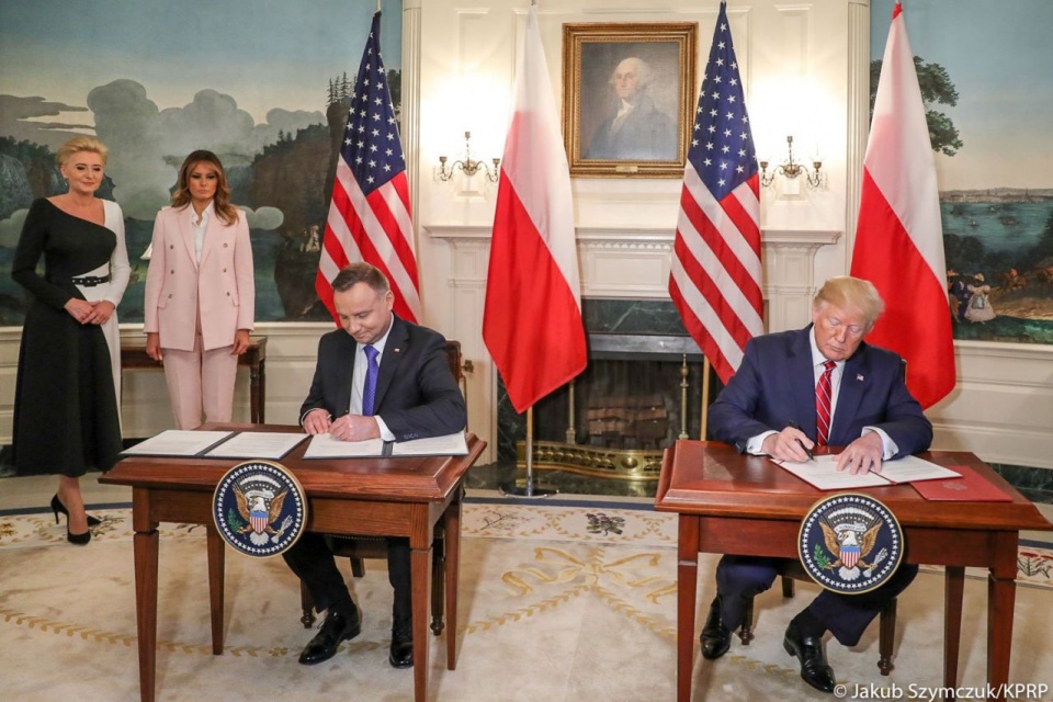 Polsko-amerykańskie Centrum Szkolenia Bojowego powstanie w Drawsku Pomorskim. M.in. to zakłada podpisana przez prezydenta Polski Andrzeja Dudę i USA Donalda Trumpa, wspólna deklaracja obronna. Fot. twitter.com/prezydentpl