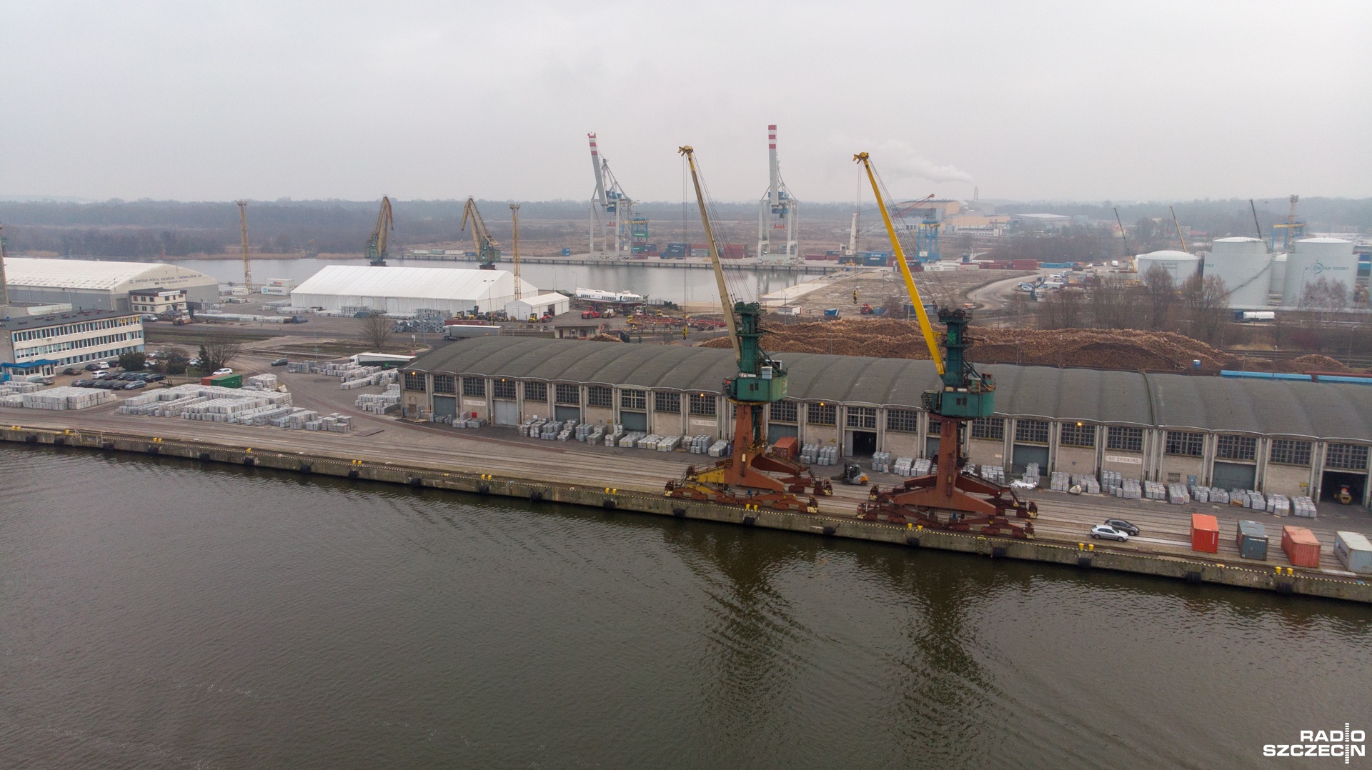 Polskie porty będą miały system, który ma ułatwiać procedury logistyczne i obieg dokumentów.
