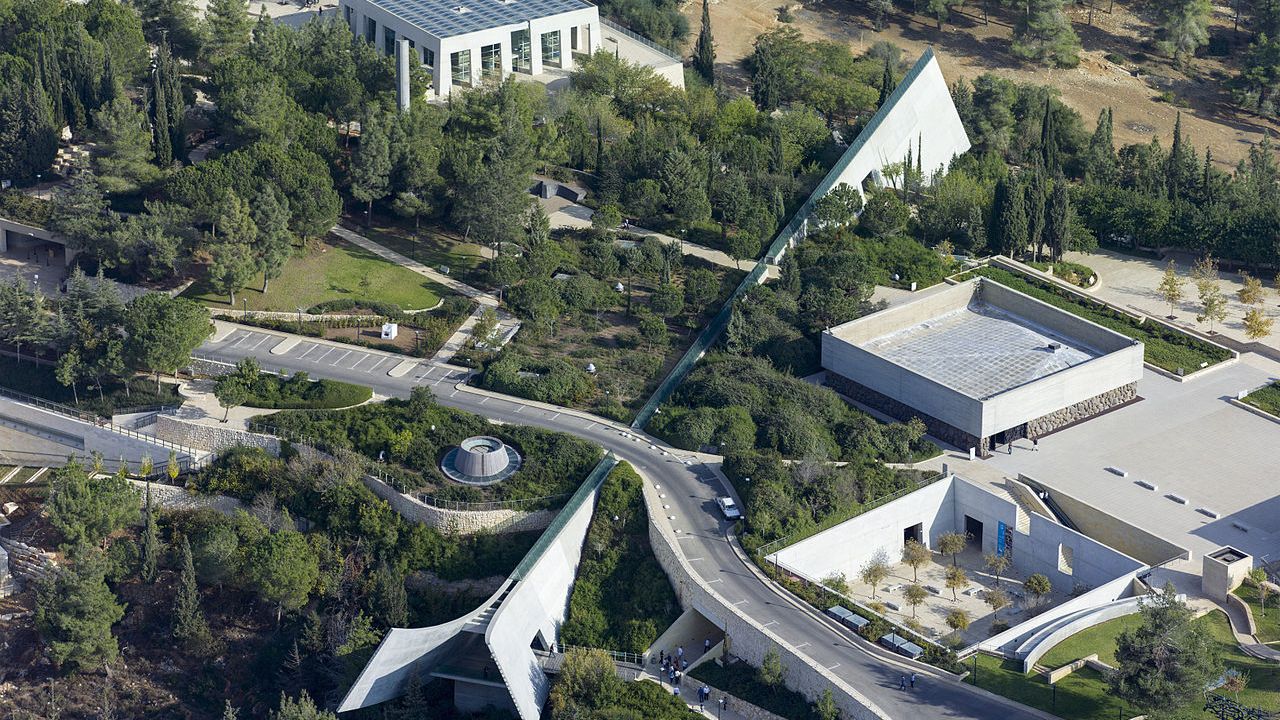 Yad Vashem przeprosił na łamach izraelskiej gazety Haaretz. To skandal - mówili goście audycji Radio Szczecin na Wieczór.