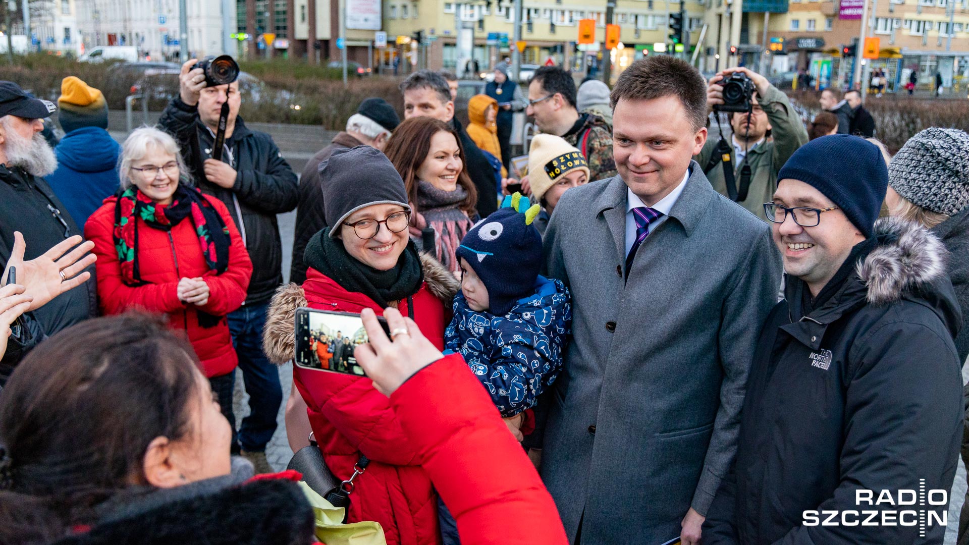 W osiem lat odwiedziłem 400 miast - mówił w Szczecinie Szymon Hołownia. - Myślę, że dobrze znam Polskę - dodał podczas konferencji prasowej kandydat na prezydenta RP.
