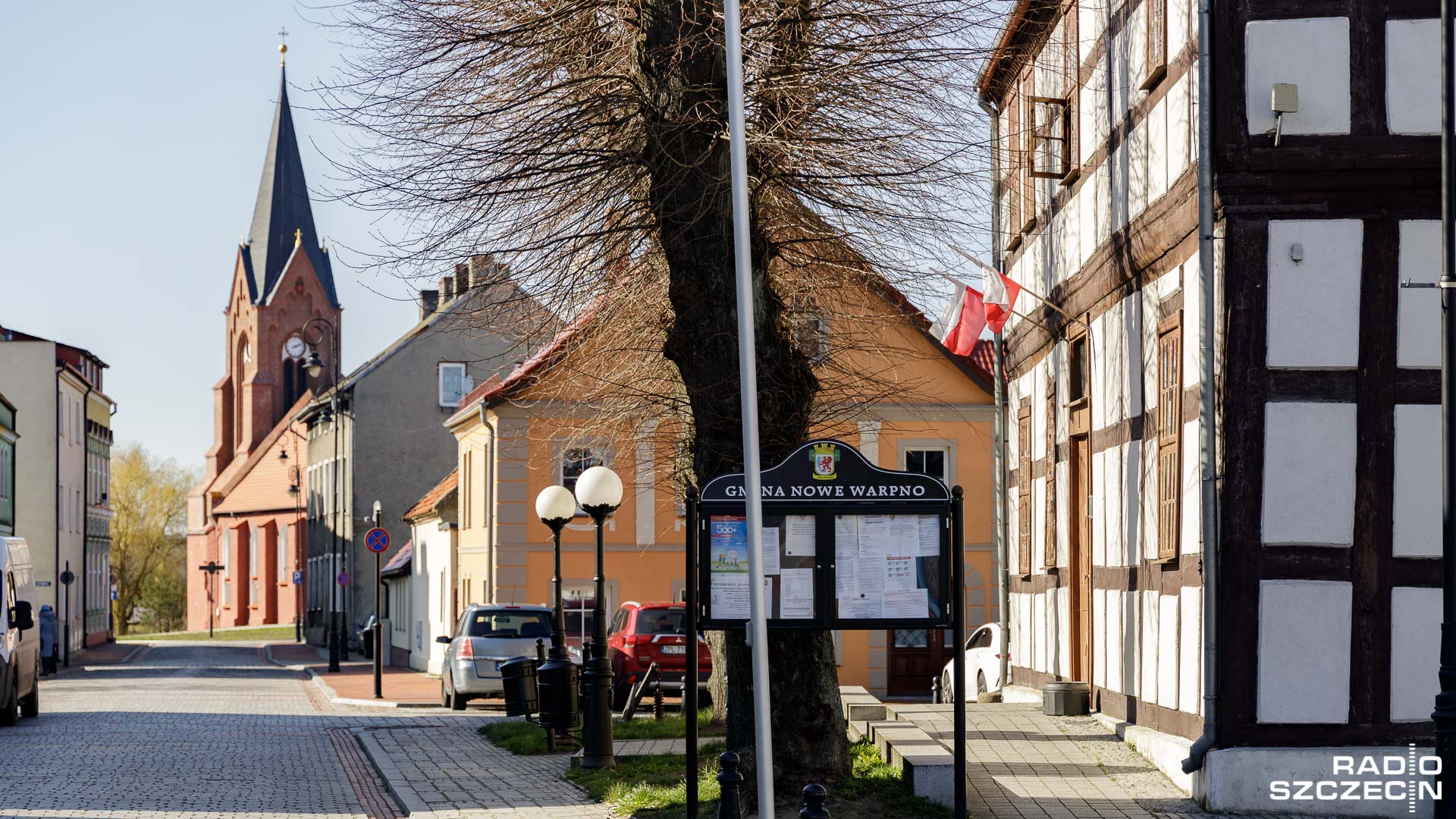 Będą dodatkowe kursy busów przewożących mieszkańców z Nowego Warpna do Polic. Na ten cel nowowarpieńska gmina uzyskała wsparcie z Funduszu Rozwoju Przewozów Autobusowych.