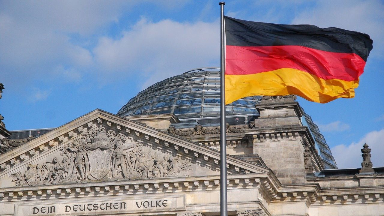 Szef niemieckiego MON: "luki w systemie obronnym pozostaną do 2030 roku"