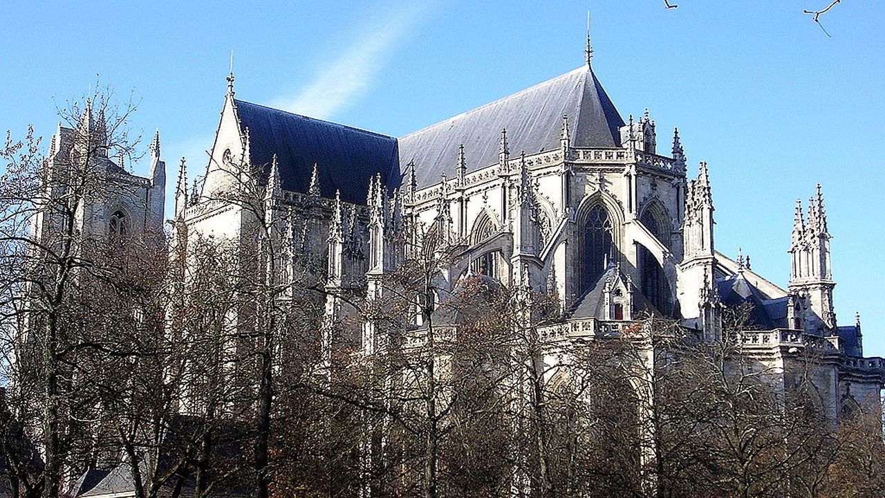 Francja: zatrzymano potencjalnego podpalacza katedry w Nantes