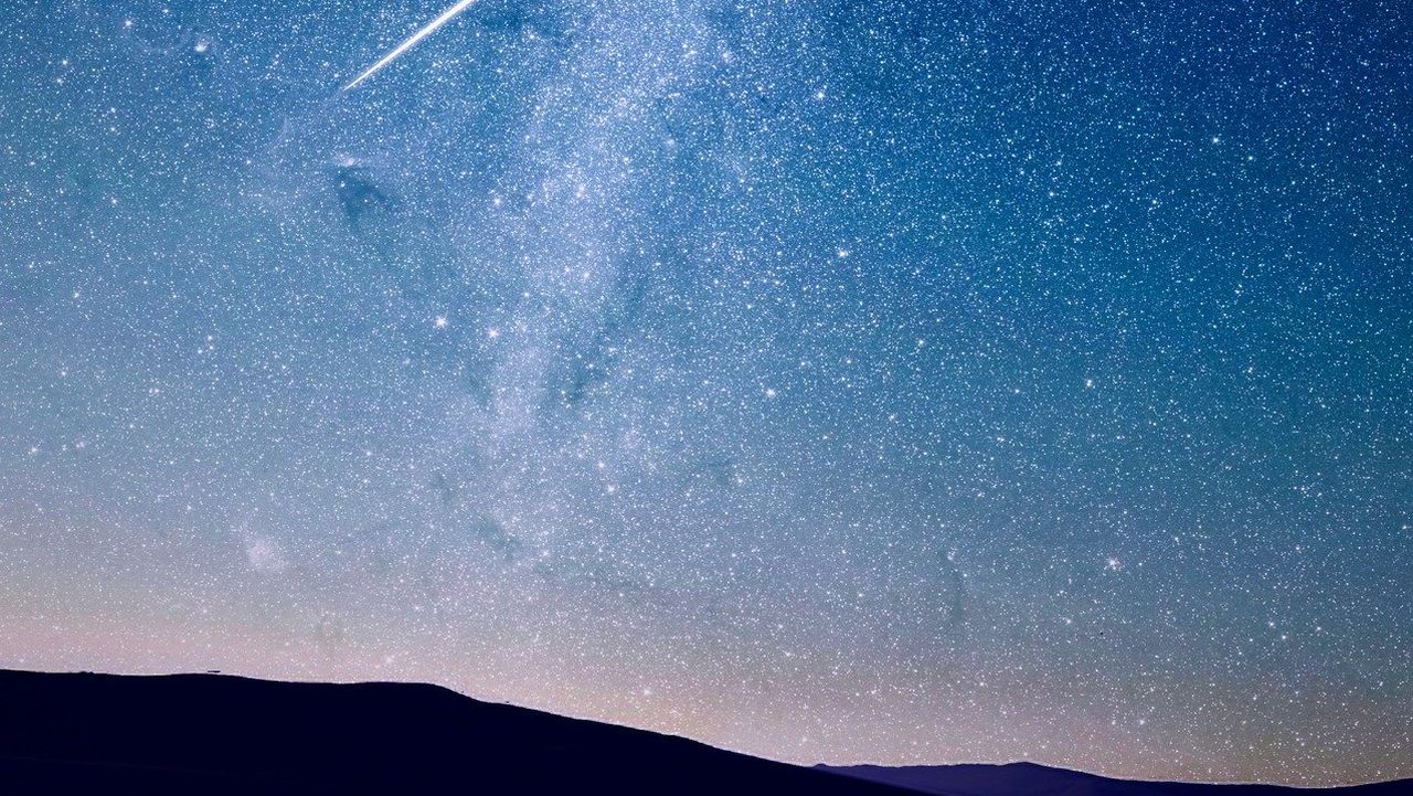 Noc z 12 na 13 sierpnia to Noc Perseidów. Na niebie będzie można zaobserwować spadające gwiazdy.