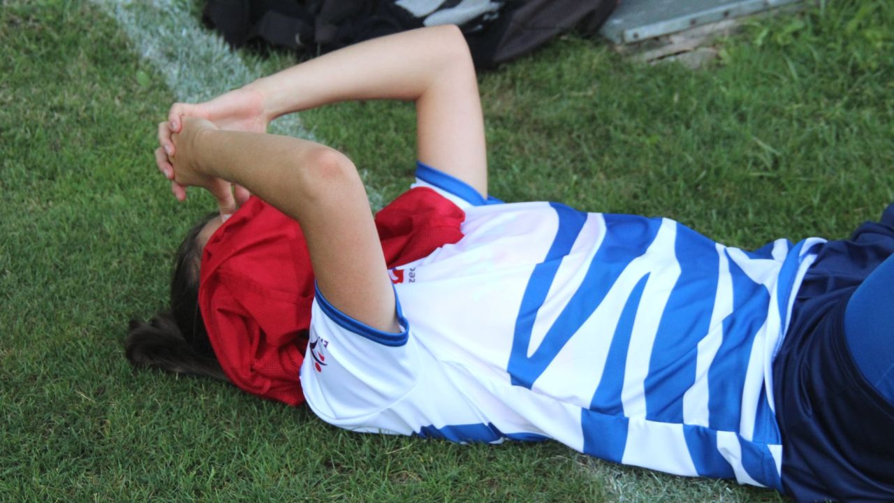 Piłkarki nożne Olimpii Szczecin przegrały na wyjeździe z mistrzem Polski UKS-em SMS Łódź 0:7, w ostatniej kolejce spotkań.