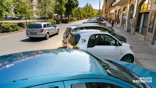 Fot. Robert Stachnik [Radio Szczecin] Restauratorzy się cieszą, mieszkańcy boją o parking [WIDEO, ZDJĘCIA]