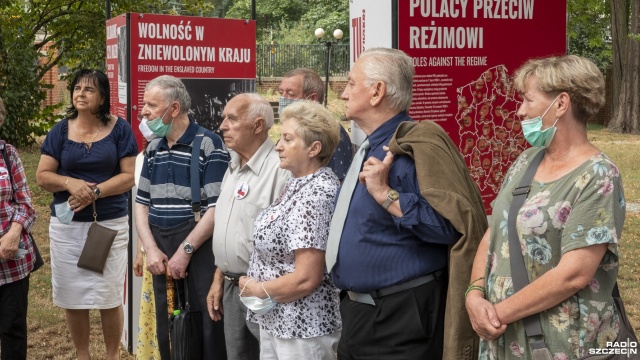 Fot. Maciej Papke [Radio Szczecin] Plenerowa wystawa z okazji 40. rocznicy powstania Solidarności [ZDJĘCIA]