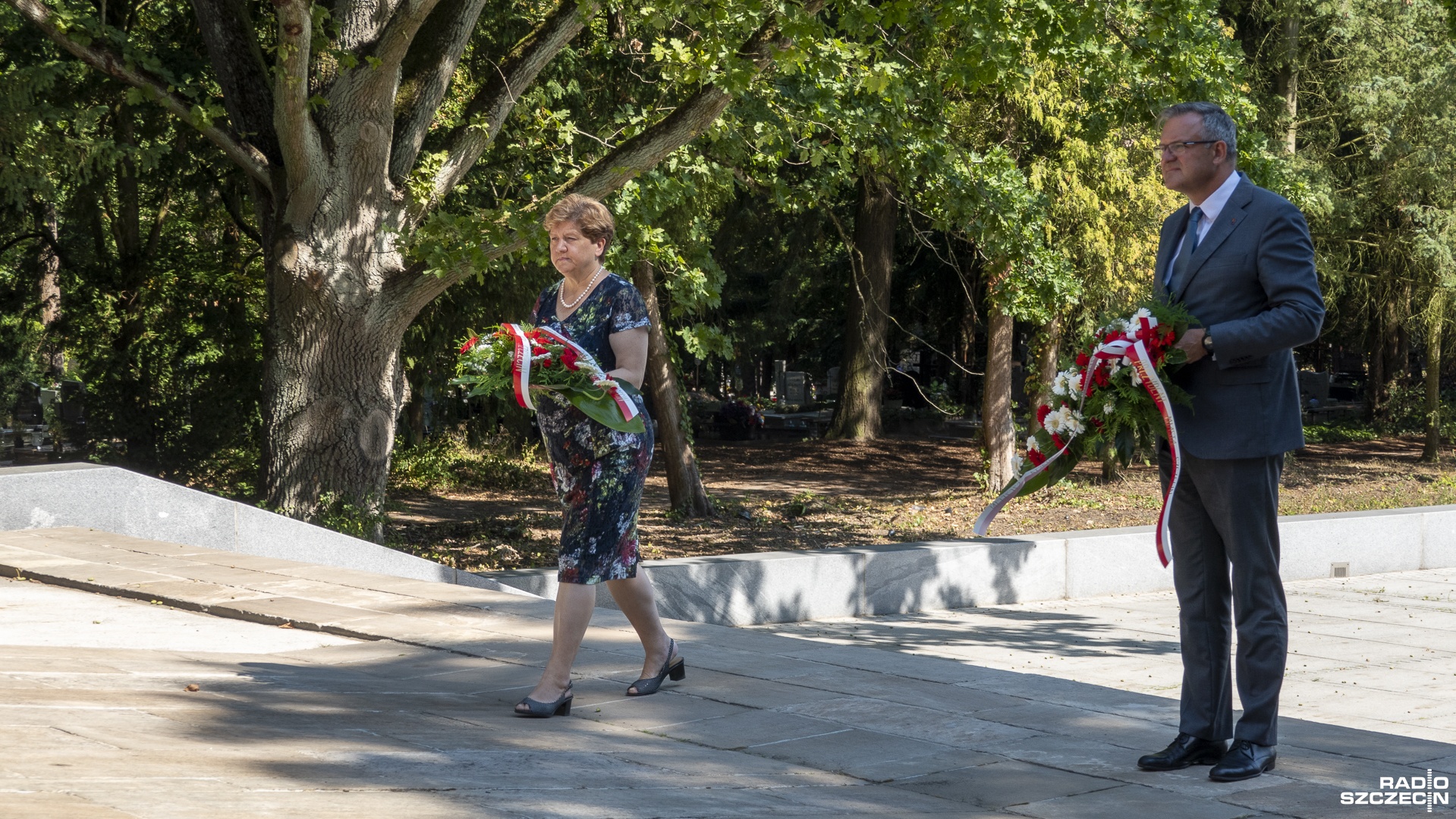 Konfederacja: złożyli kwiaty pod pomnikiem naszego najeźdźcy