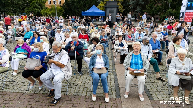 Fot. Robert Stachnik [Radio Szczecin] Patriotyczne śpiewanie w centrum Szczecina [WIDEO, ZDJĘCIA]