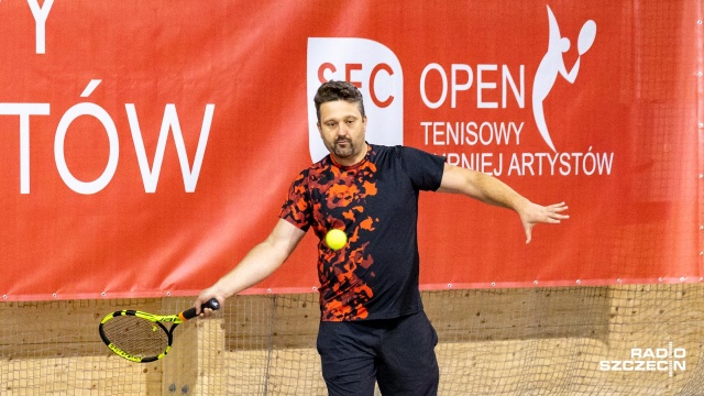 Fot. Robert Stachnik [Radio Szczecin] Znani artyści rozpoczęli tenisowe zmagania [DUŻO ZDJĘĆ]