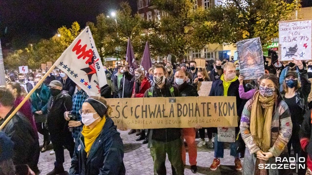 Fot. Robert Stachnik [Radio Szczecin] Kolejny dzień protestów [DUŻO ZDJĘĆ]