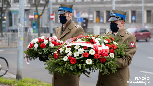 Fot. Robert Stachnik [Radio Szczecin] Wojewoda: oddać hołd przodkom, zbudować pomnik Marszałka [WIDEO, DUŻO ZDJĘĆ]