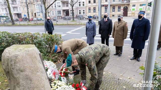 Fot. Robert Stachnik [Radio Szczecin] Wojewoda: oddać hołd przodkom, zbudować pomnik Marszałka [WIDEO, DUŻO ZDJĘĆ]