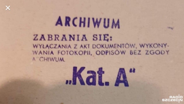 Człowiek honoru, który według Marszałka Senatu ma być Powstańcem Warszawskim, był funkcjonariuszem Urzędu Bezpieczeństwa i donosił na własną żonę. Radio Szczecin dotarło do akt IPN-u Tadeusza Staszczyka, czyli mężczyzny z nagrania, które na konferencji prasowej przedstawił Tomasz Grodzki.