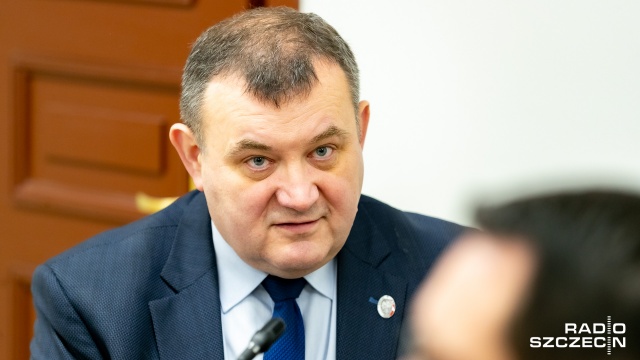 Jestem osobą niewinną. Trafiłem tu z powodów czysto politycznych - to pierwsze zdania, jakie w trakcie zeznań wypowiedział oskarżony polityk Platformy Obywatelskiej.