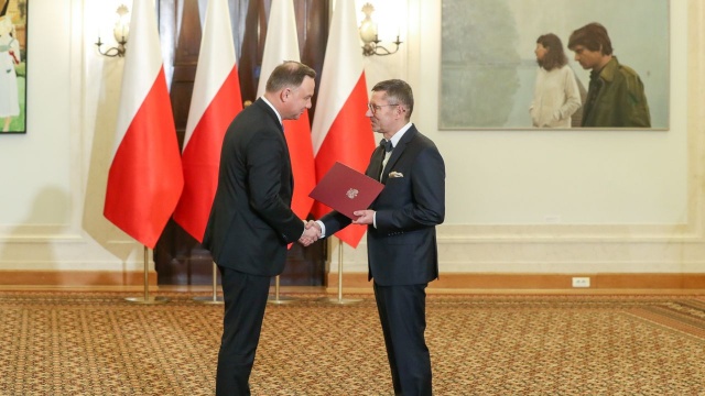 Prezydent Andrzej Duda powołał Roberta Tomanka, rektora Uniwersytetu Ekonomicznego w Katowicach, jako swojego przedstawiciela w Komisji Nadzoru Finansowego.