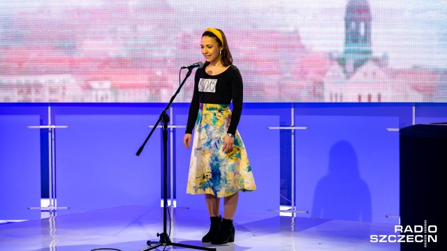 Jedni marzą o wielkiej karierze, a inni chcą się tylko sprawdzić. Od rana w siedzibie TVP3 Szczecin przy ulicy Niedziałkowskiego trwa casting do programu Szansa na sukces emitowanego w telewizyjnej Dwójce.